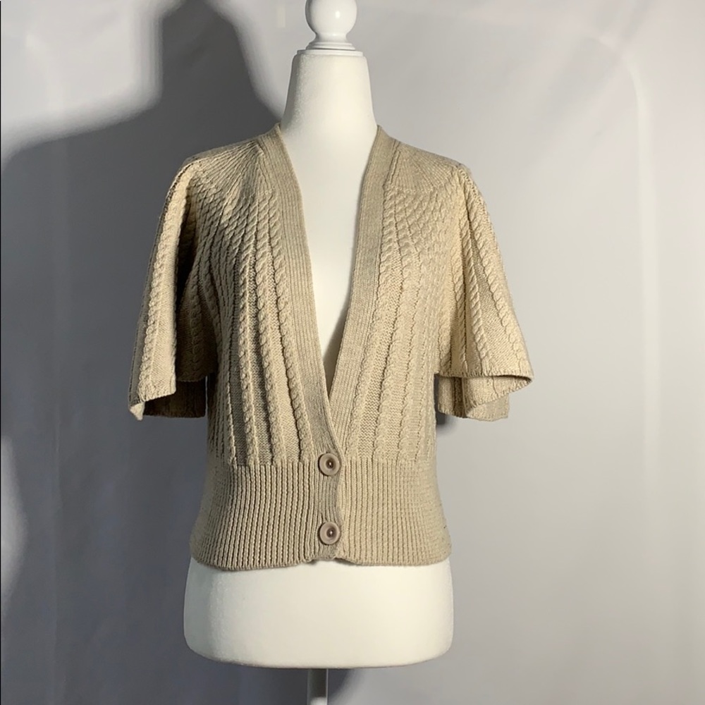 Passport. Cream Wool Shrug